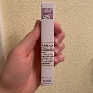 Replica Flower Market perfume